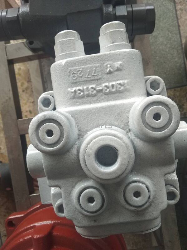 ZX75UR-3 ZX75USK-3 ZX75US-3 ZX85USB-3 ZX85US-3 ZX75UST Reducción de motor oscilante SG015 para mini excavadora Hitachi 9270522 4684827 4470057 4429255 4469027