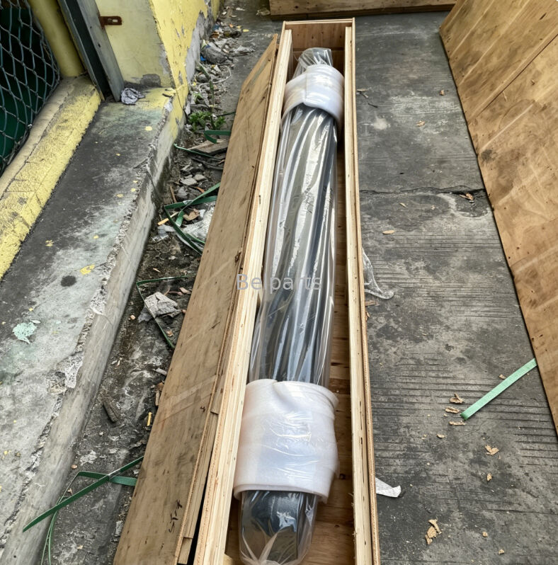 Cilindro de cucharón hidráulico R320LC R320 para repuestos de excavadora Hyundai 31E5-0007, mercado de accesorios de alta calidad
